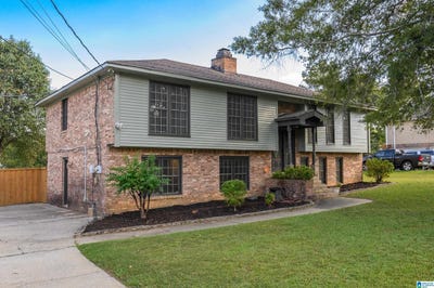 /international/us/605-valleyview-drive-pelham-al-110110241406/