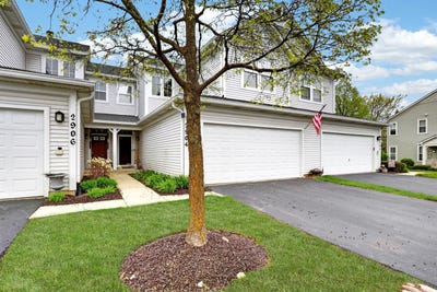 /international/us/2904-falling-waters-drive-lindenhurst-il-110107715613/