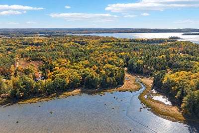 /international/us/562a-mere-point-road-brunswick-me-110120726914/