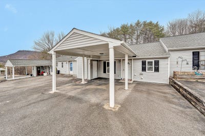 /international/us/375-tinkerview-dr-cloverdale-va-110106118617/