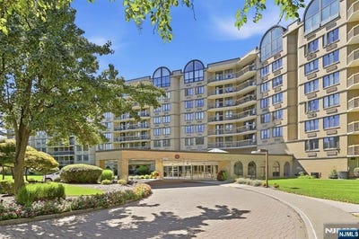 /international/us/10-smith-manor-boulevard-west-orange-nj-110110244048/