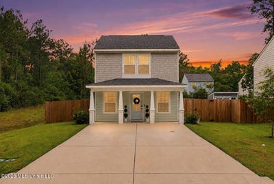 /international/us/13257-kelly-street-gulfport-ms-110108550163/