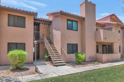/international/us/1075-e-chandler-boulevard-chandler-az-110100594010/
