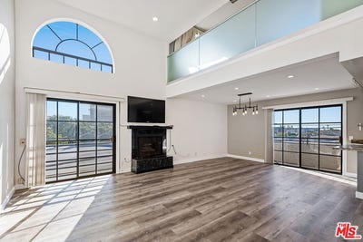 /international/us/3780-ocean-view-ave-los-angeles-ca-110107940836/