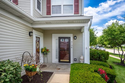 /international/us/3136-falling-waters-lane-lindenhurst-il-110109055335/