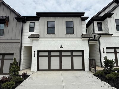 /international/us/auburn-ga-110108336411/
