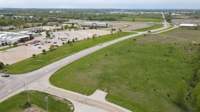 /international/us/1-mill-creek-parkway-clinton-ia-110108257780/