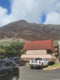 /international/us/84-688-ala-mahiku-street-waianae-hi-110105089174/