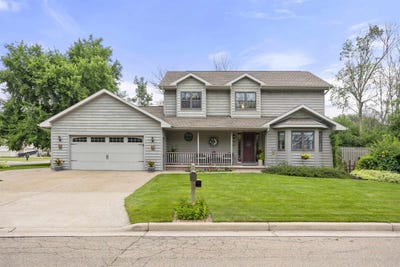 /international/us/845-woodland-drive-menasha-wi-110101113083/?lang=en