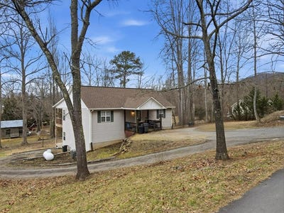 /international/us/5421-school-street-young-harris-ga-110106011012/