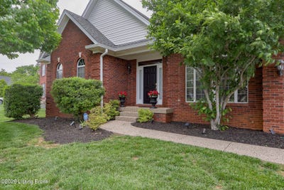 /international/us/13801-forest-bend-cir-louisville-ky-110108121282/