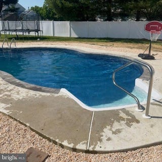 /international/us/218-ramblewood-drive-deptford-nj-110110128497/
