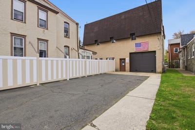 /international/us/238-clifton-avenue-collingdale-pa-110107778257/