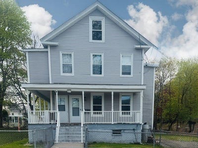 /international/us/155-cedar-street-framingham-ma-110107686989/
