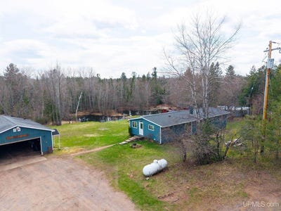 /international/us/1-co-rd-cd-road-ishpeming-mi-110107966120/