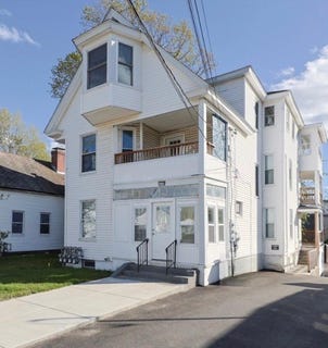 /international/us/33-35-lancaster-st-leominster-ma-110107825798/