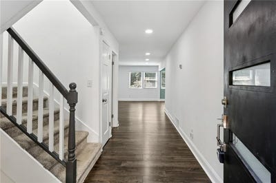 /international/us/6118-barfield-road-atlanta-ga-110105115132/