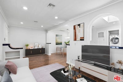/international/us/916-n-alfred-st-los-angeles-ca-110106154293/