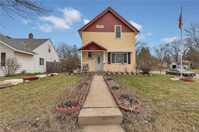/international/us/525-13th-street-sw-willmar-mn-110107465400/