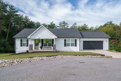 /international/us/57-capitol-drive-crossville-tn-110120066662/