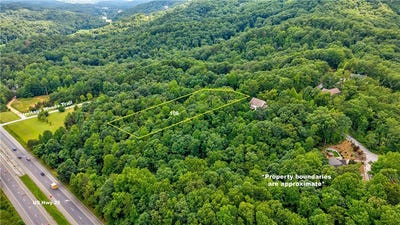 /international/us/106-heritage-woods-trail-marietta-sc-110119543671/