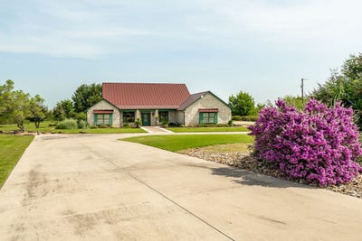 /international/us/501-county-road-103-comanche-tx-110108225129/