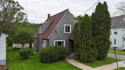 /international/us/406-division-street-amsterdam-ny-110099981283/