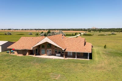 /international/us/915-s-tignor-street-pampa-tx-110094003952/