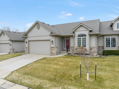 /international/us/8932-stonepointe-lane-johnston-ia-110106328150/