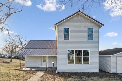 /international/us/809-jefferson-avenue-lowden-ia-110104853818/