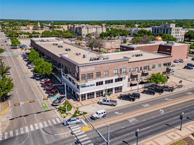 /international/us/330-austin-avenue-waco-tx-110102760429/
