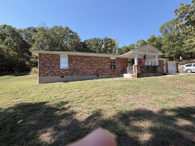 /international/us/18060-hereford-road-neosho-mo-110120534213/