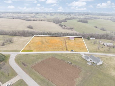 /international/us/433-lake-view-road-ewing-ky-110108467924/