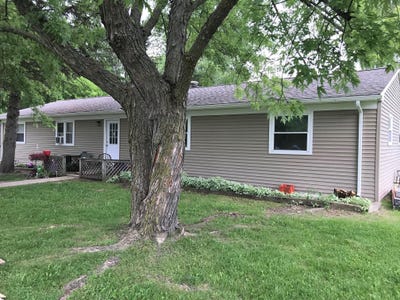 /international/us/63-maplecrest-drive-howell-mi-110106474553/