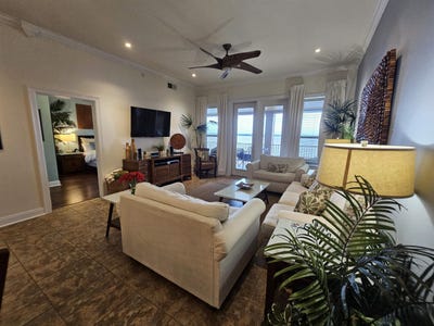 /international/us/1001-the-cape-32-horseshoe-bay-tx-110101063353/