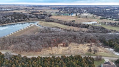 /international/us/6923-chatham-lane-panora-ia-110104409202/