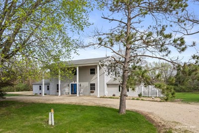 /international/us/101-lakeside-drive-dixon-il-110107436146/