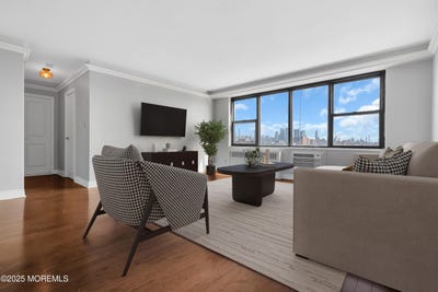 /international/us/500-central-avenue-union-city-nj-110101124352/