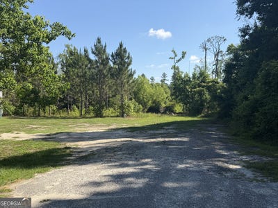/international/us/third-n-street-soperton-ga-110108178228/