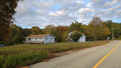 /international/us/3-stillman-road-north-stonington-ct-110100842716/