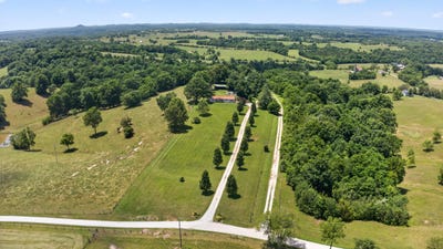 /international/us/957-cane-run-road-springfield-ky-110108409240/