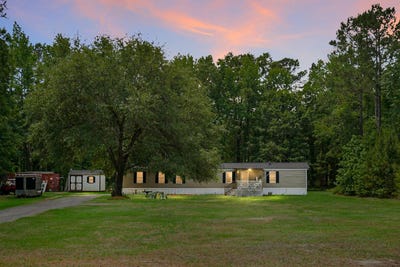 /international/us/605-country-club-road-andrews-sc-110107859088/