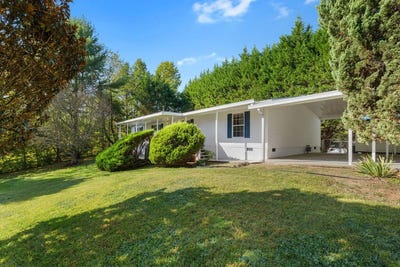 /international/us/32-westwood-drive-franklin-nc-110120093226/