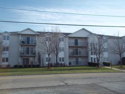 /international/us/402-sturdy-road-valparaiso-in-110102775033/
