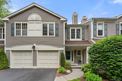 /international/us/611-pondside-drive-white-plains-ny-110108677882/