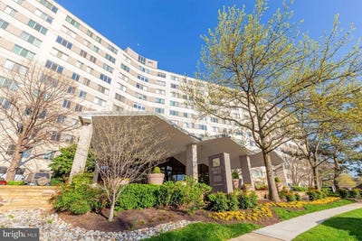 /international/us/1200-n-nash-street-arlington-va-110109102112/