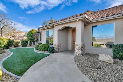 /international/us/235-w-golden-eagle-cir-st-george-ut-110096949077/?lang=id