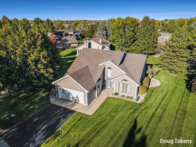 /international/us/1729-fountainview-court-se-caledonia-mi-110103053321/