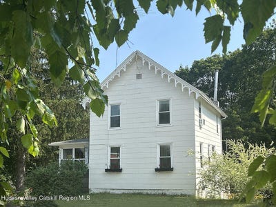 /international/us/2884-atlantic-avenue-stottville-ny-110103204625/
