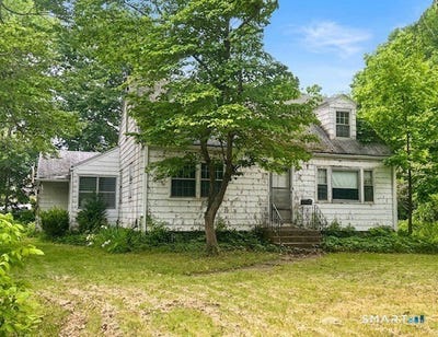/international/us/144-greenwood-drive-manchester-ct-110108394697/